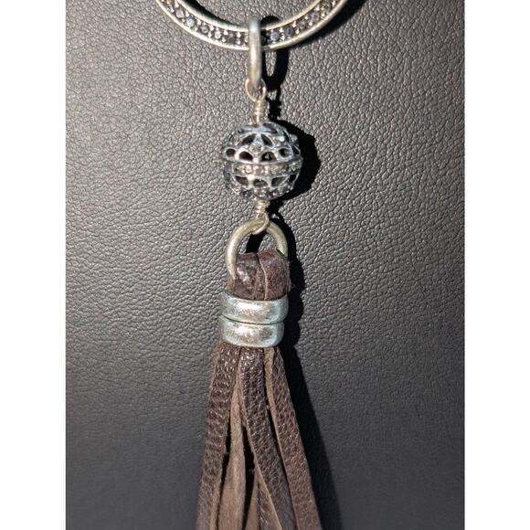 Lucky Brand Boho Wine Crystal Rhinestone Leather Tassel 34"-35.5" Necklace - Picture 4 of 8